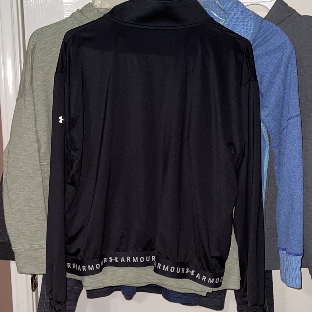 Under Armour Full Zip - Picture 4 of 5